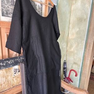 Provence blk linen wide neck ling dress bust 44” 51” long